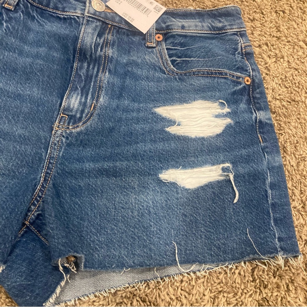 NWT: American Eagle Strigid Ripped Denim Mom Shorts Mid Wash 8 Distressed Trendy - Picture 4 of 15